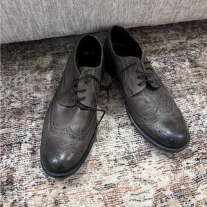 Men’s dress shoes